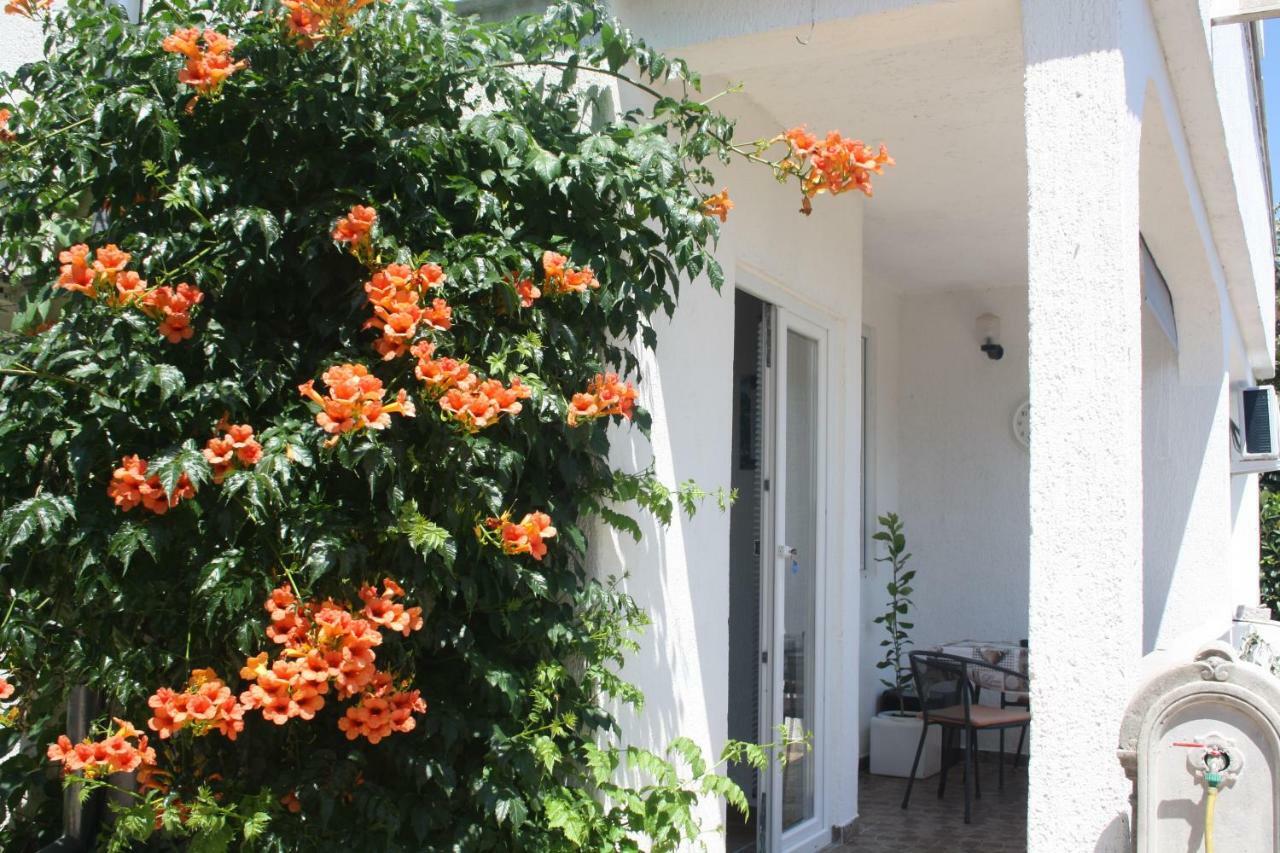 Apartments Nada Veglia Exterior foto